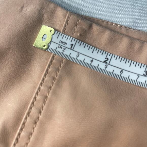 Free People Tan faux leather mini skirt back zip size 2-Preowned - Picture 6 of 6